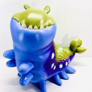 Disney D23 Event Pixar ELIO Glordon AMC Popcorn Bucket